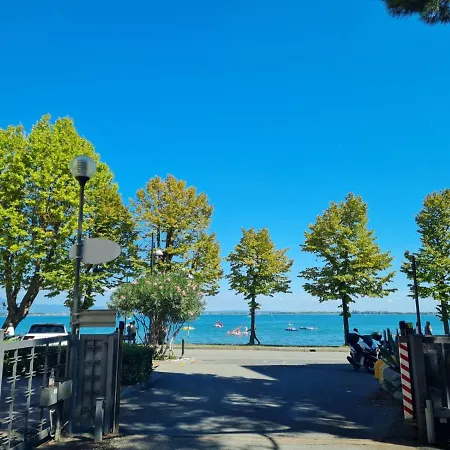 Le Rive Holidays דירה *